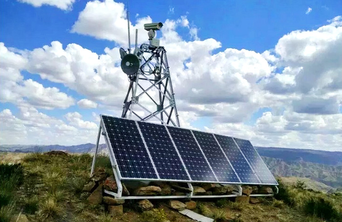 Solusi Pemantauan Tenaga Surya Kebakaran Hutan